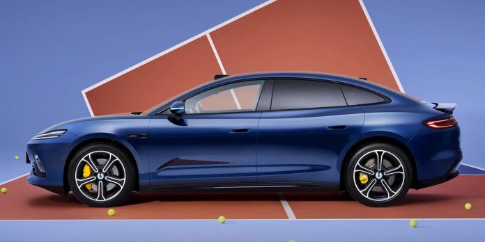 BYD-Denza-Z9S-pre-orders