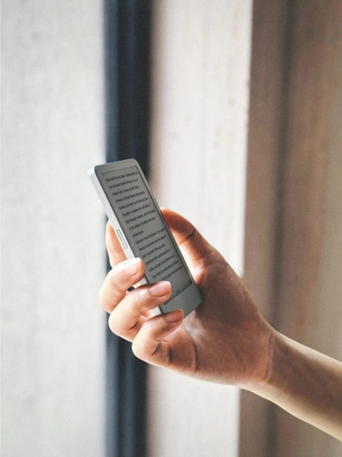 Boox Picco is an extremely compact 4-inch e-reader