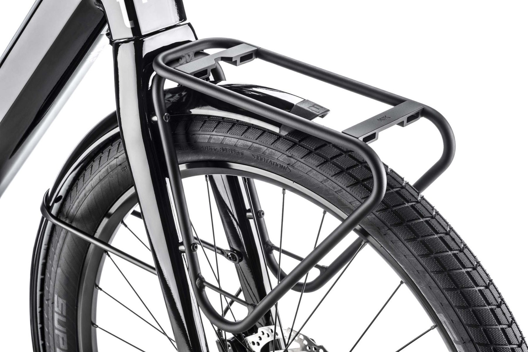 An optional front carrier can be fitted on the bike