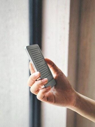 Boox Picco is an extremely compact 4-inch e-reader