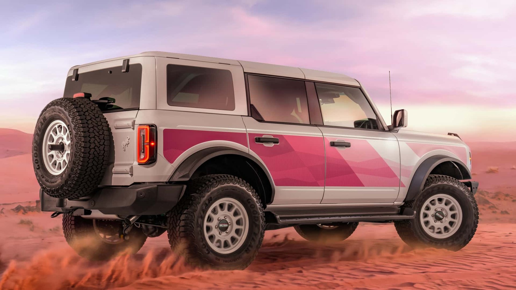 Ford Bronco Desert Rising