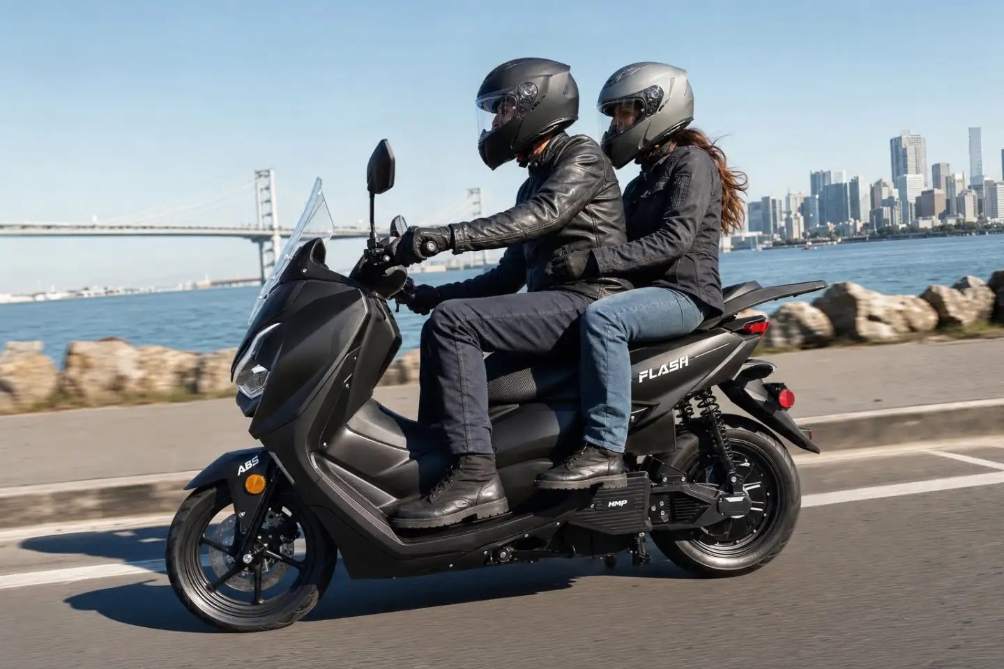 The Flash supports two-up riding with a load capacity of 377 lb (171 kg)
