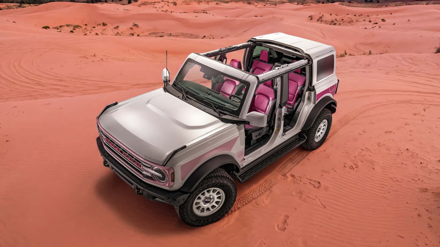 Ford Bronco Desert Rising