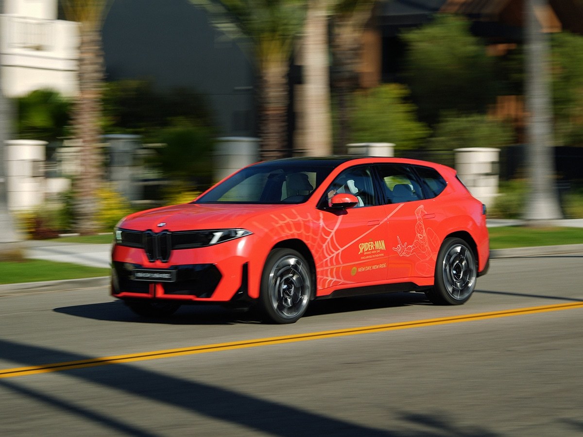 Bmw spider man ad onscreen 0007 p90651603 highres bmw brings modern mo