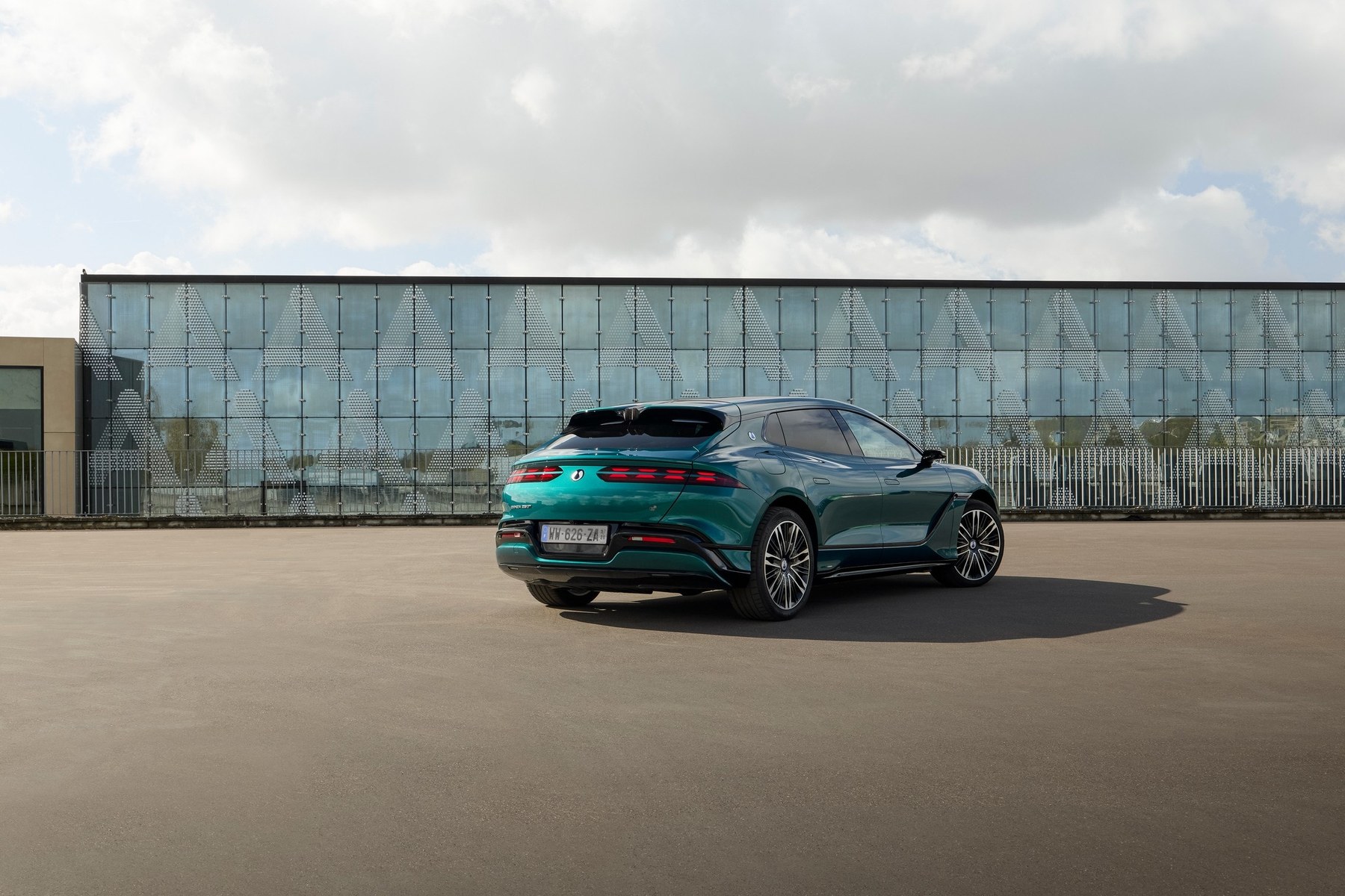 Denza Z9 GT pricing in UK